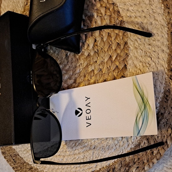 NEW Veoay Polarized Pink Mirror Sunglasses - Picture 2 of 4